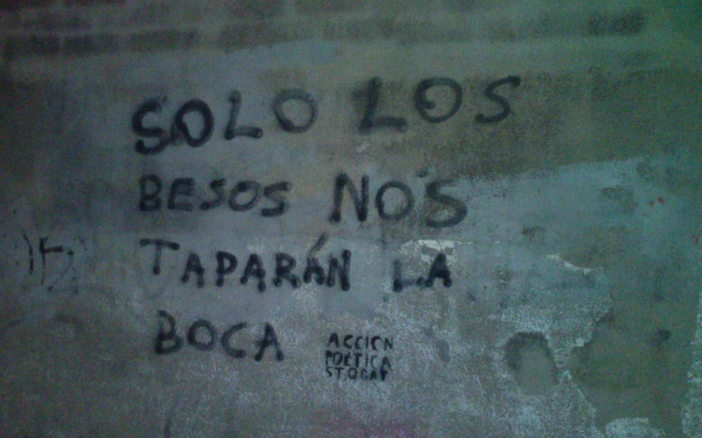 Sólo los besos nos taparán la boca